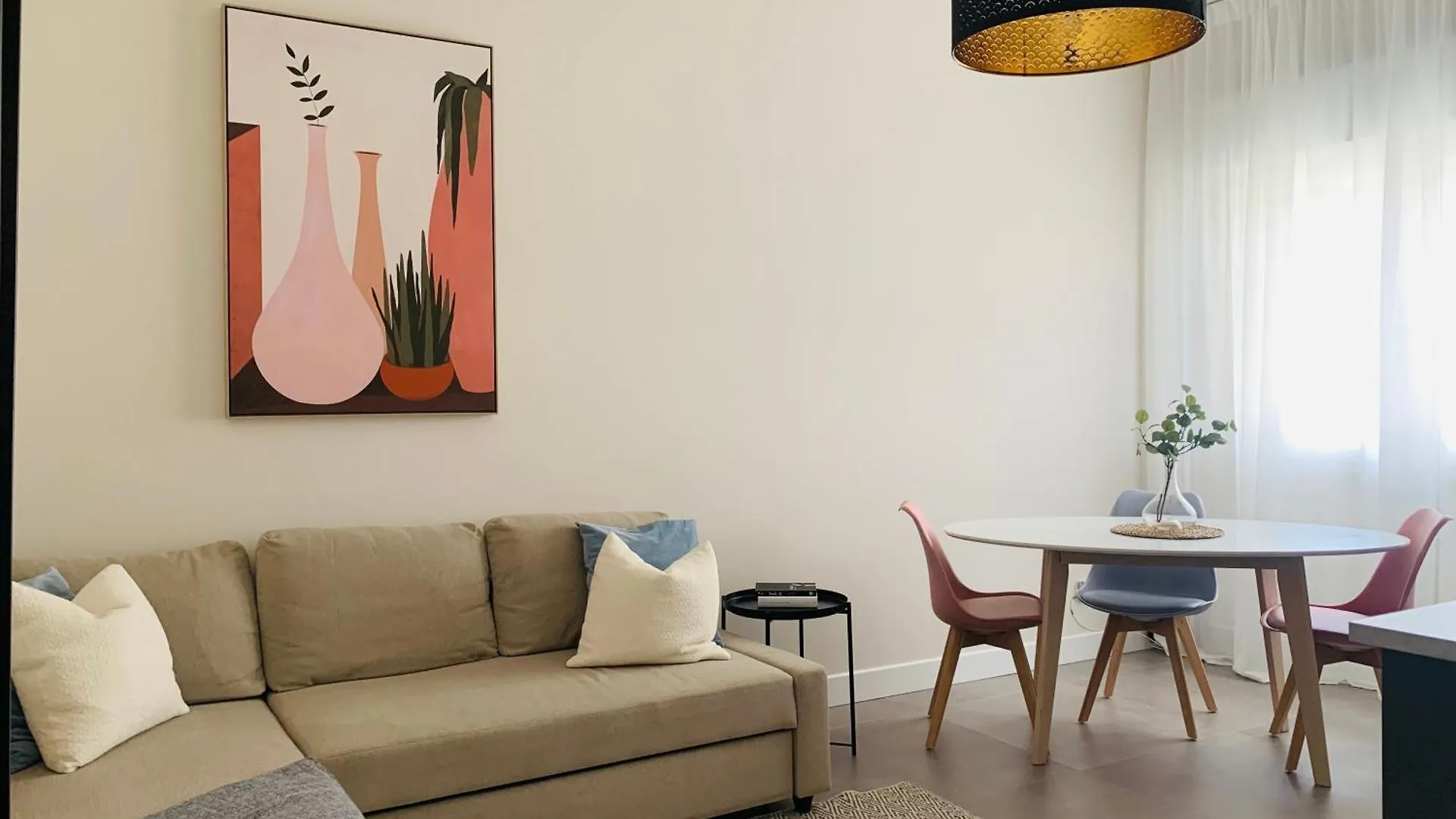 Corner Apartment Via Italia location